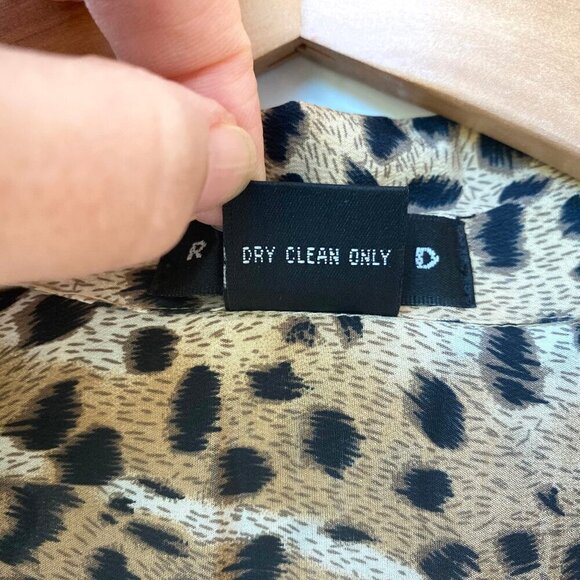 Ranked 100% Silk Leopard Print Sheer Button Down Blouse Size P/M - Picture 5 of 11